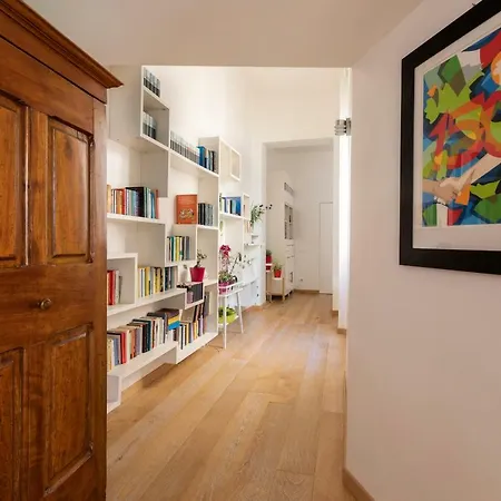 Lägenhet Via Machiavelli By Onefinestay